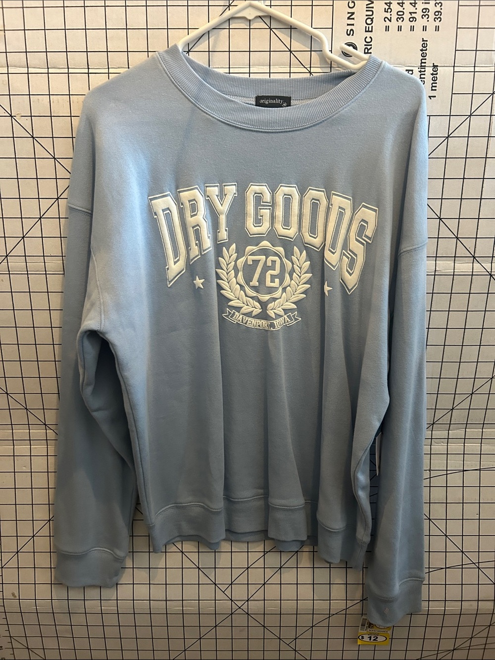 Originality Dry Goods Men's Light Blue Graphic Sweatshirt